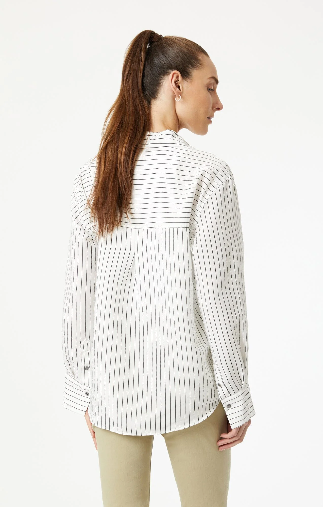 BUTTON-UP LONG SLEEVE SHIRT IN BLACK STRIPE - Image 4