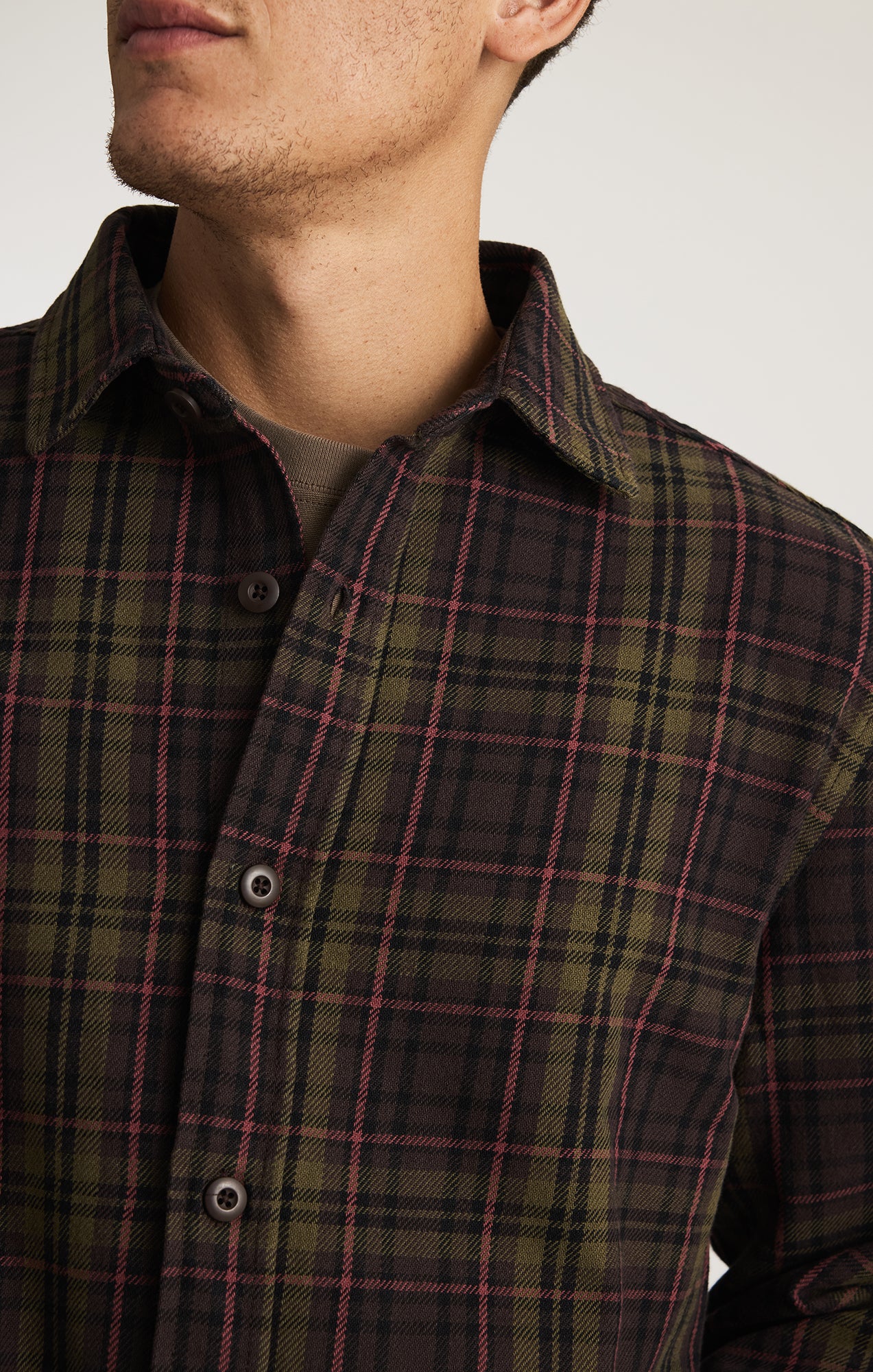 PLAID LONG SLEEVE BUTTON-UP SHIRT IN SEAL BROWN CHECK - Image 4