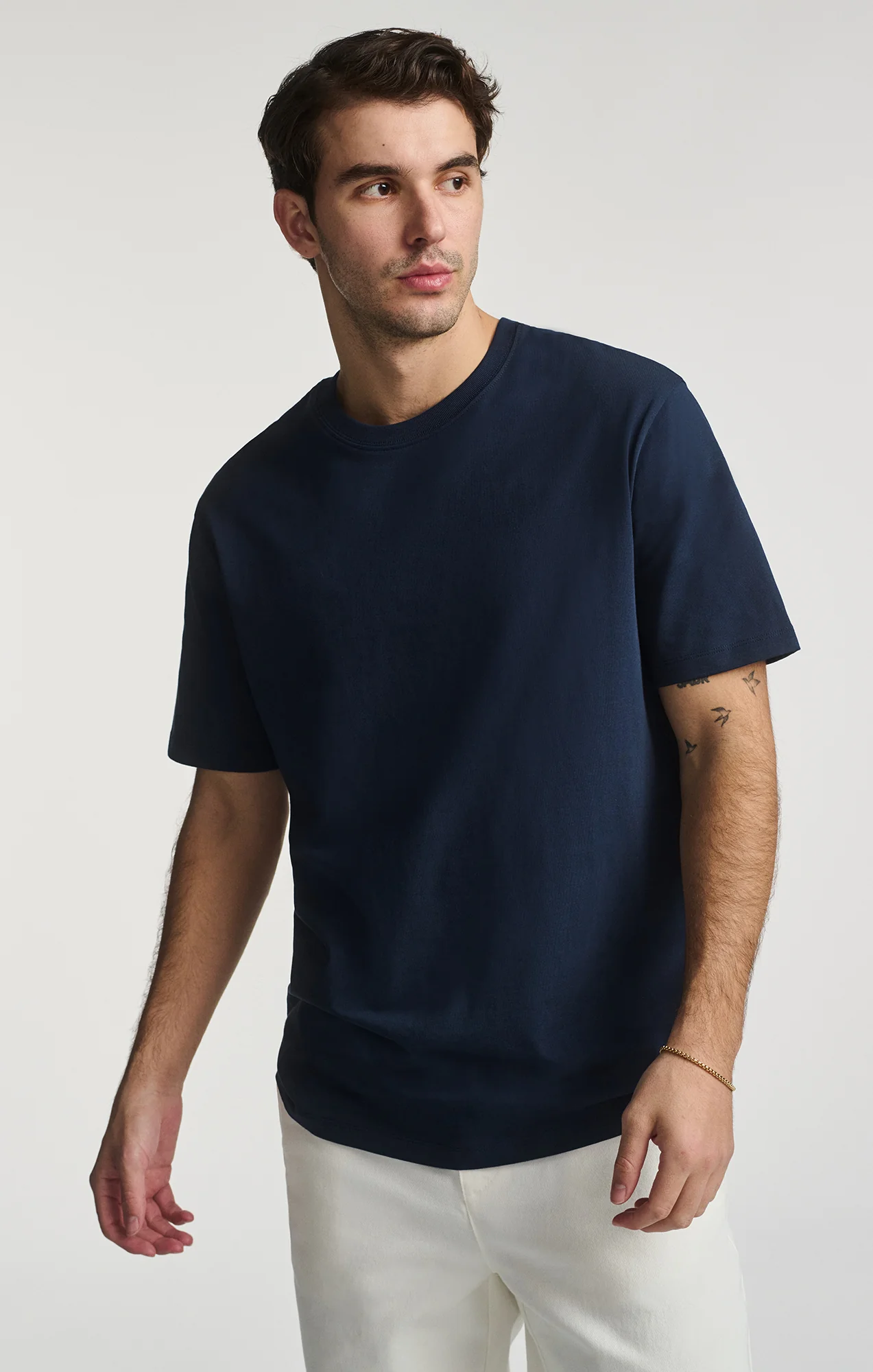 BASIC SHORT SLEEVE T-SHIRT IN BLACK IRIS