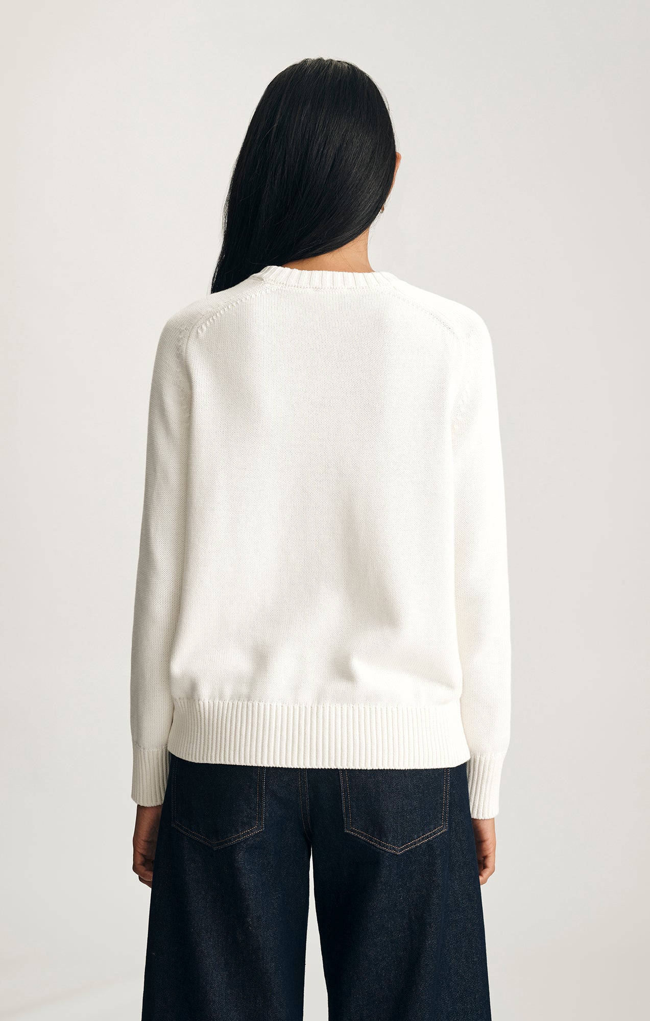 CREW NECK SWEATER IN ANTIQUE WHITE - Image 3