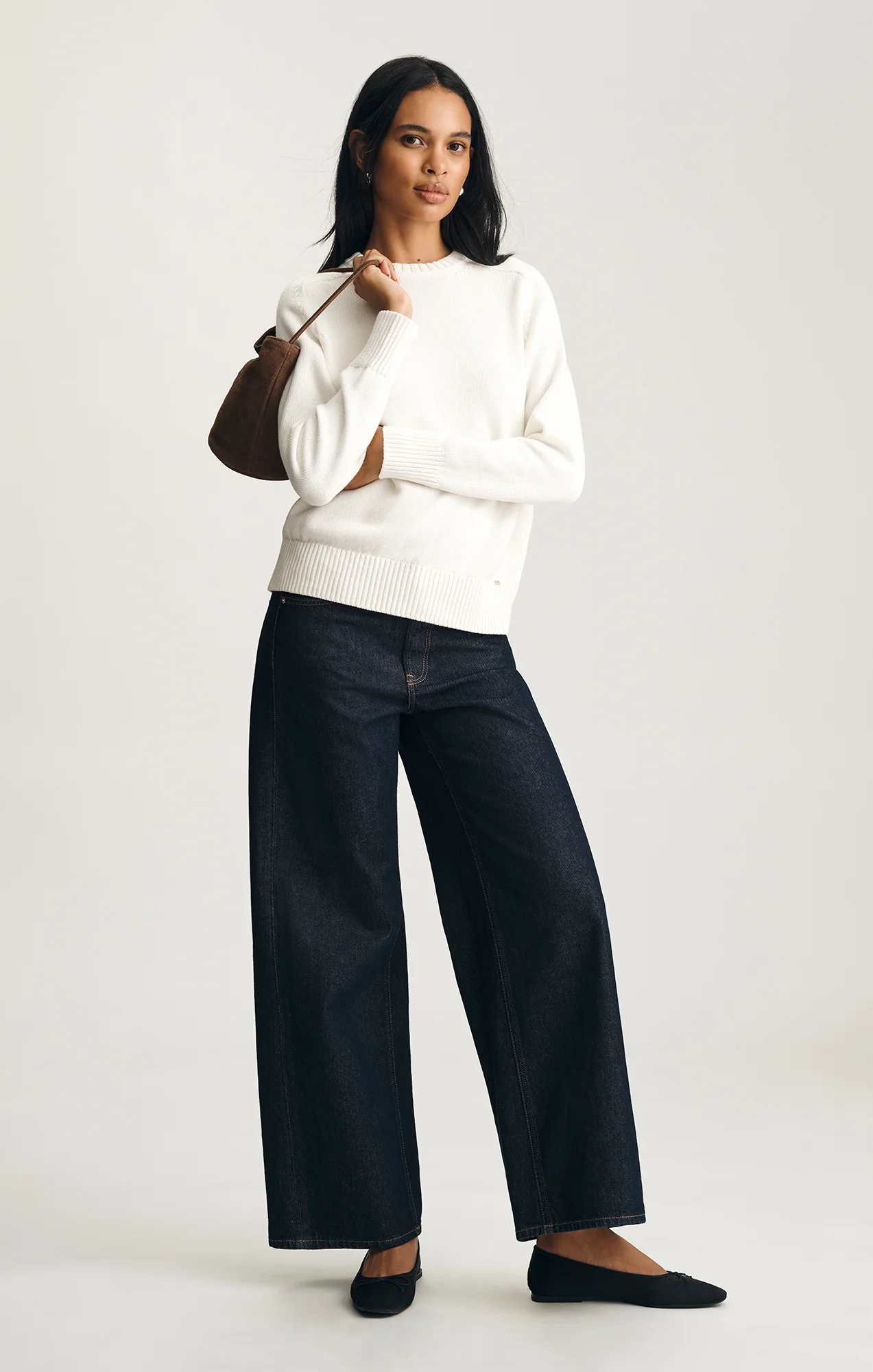 CREW NECK SWEATER IN ANTIQUE WHITE - Image 5