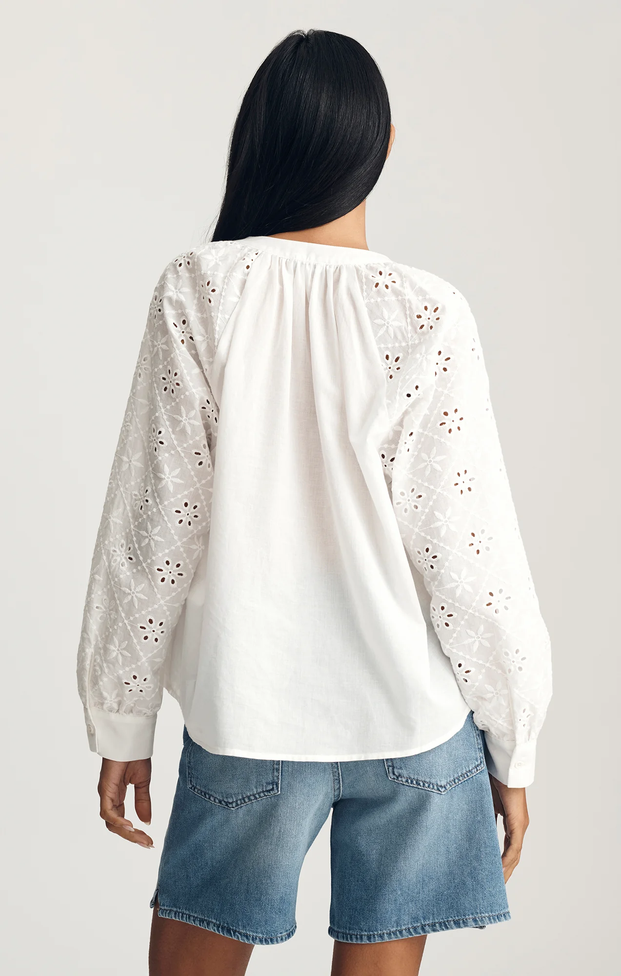 EMBROIDERED SLEEVE BUTTON-UP SHIRT IN WHITE - Image 2