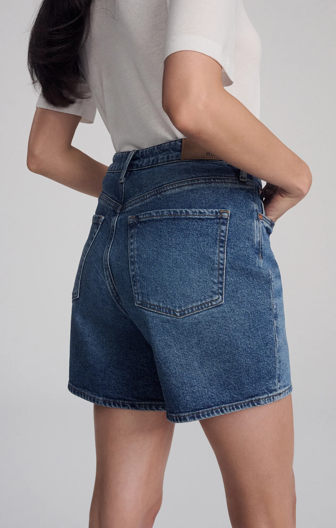 HEIDI LONG SHORTS IN DARK 90'S - Image 4