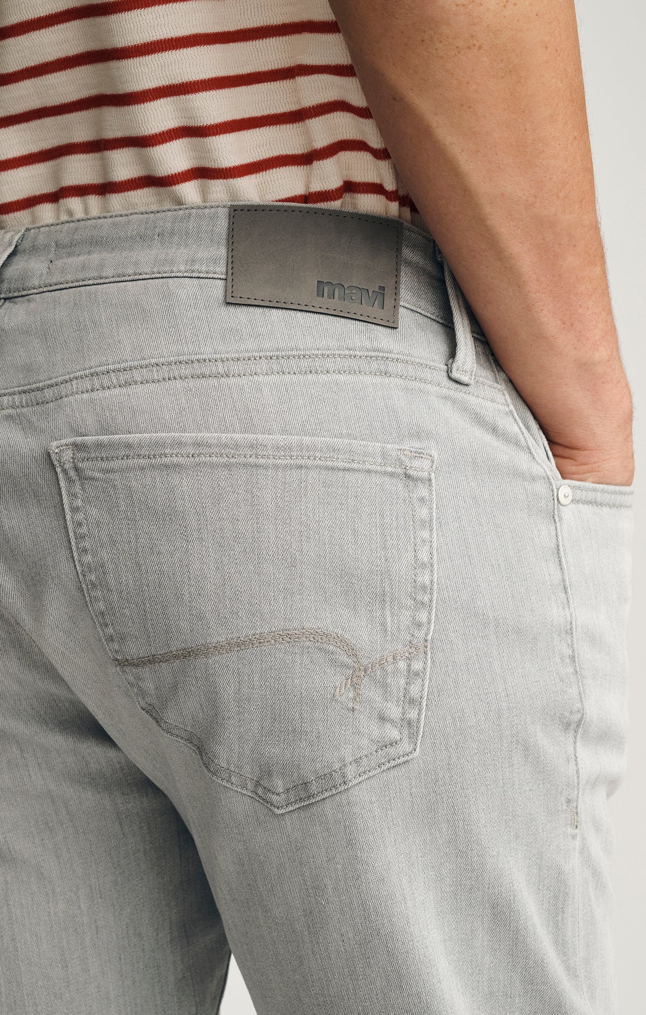 JAKE SLIM LEG IN ICE GREY WILLIAMSBURG - Image 5