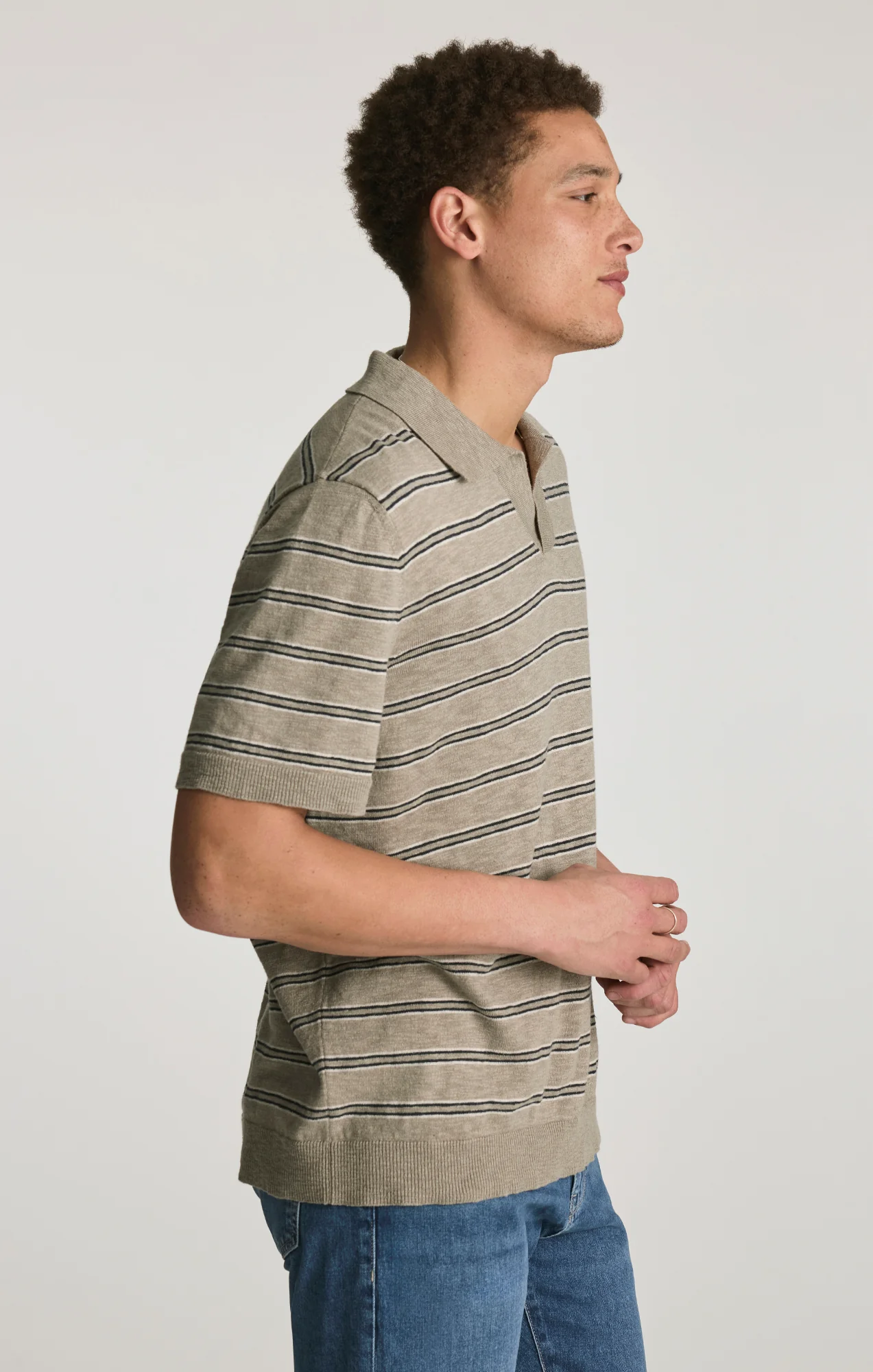 JOHNNY COLLAR POLO SWEATER IN ELEPHANT SKIN - Image 3