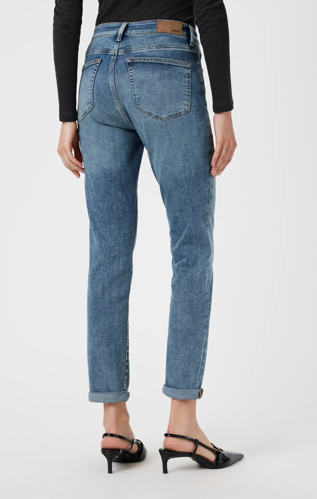 KATHLEEN SLIM BOYFRIEND IN LIGHT USED FEATHER BLUE - Image 5