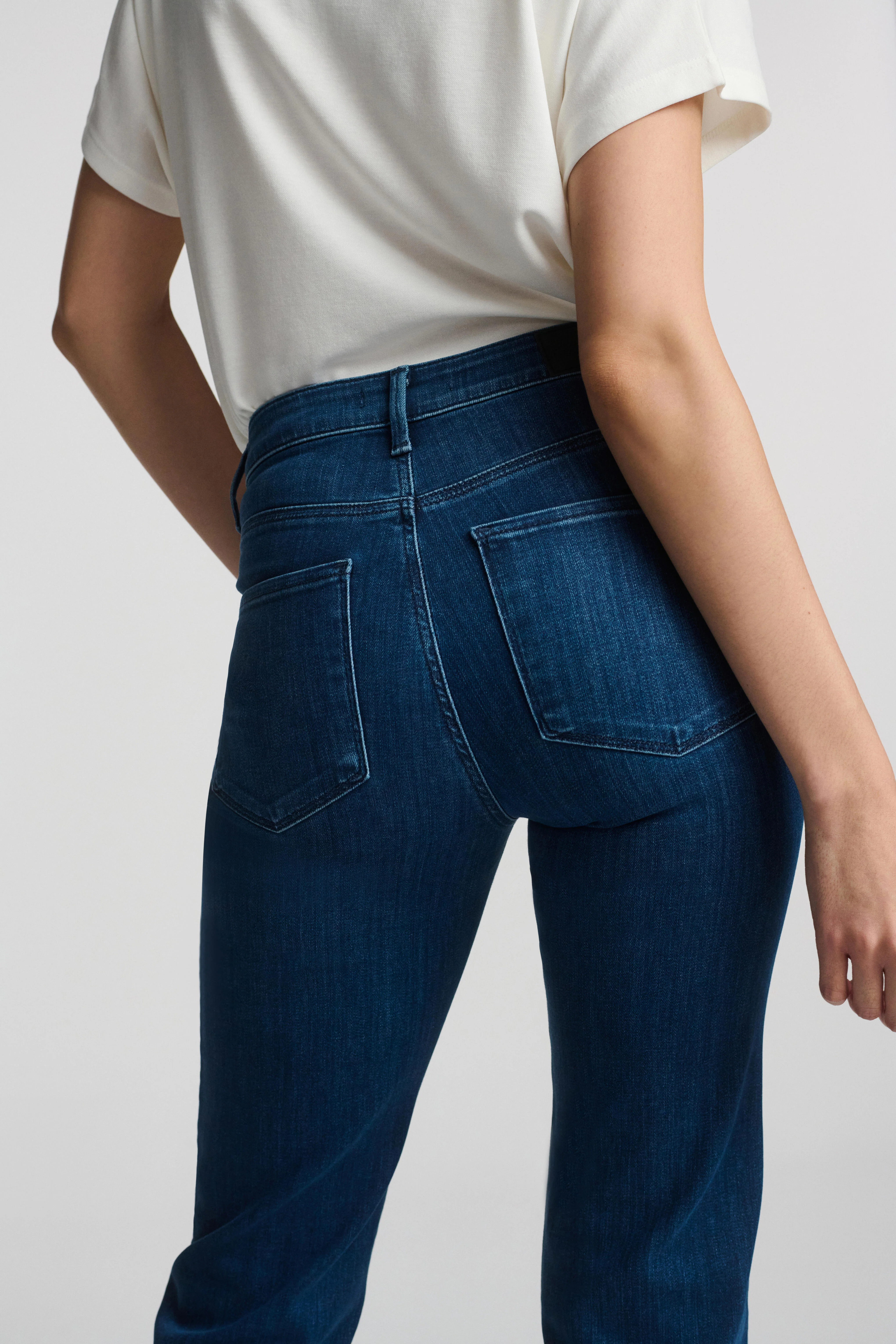 KENDRA STRAIGHT LEG JEANS IN MID SUPERSOFT - Image 5