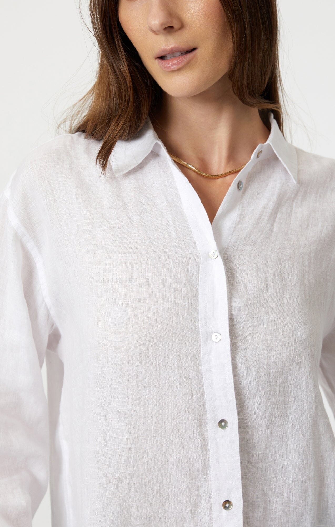 LINEN BUTTON-UP SHIRT IN WHITE - Image 5