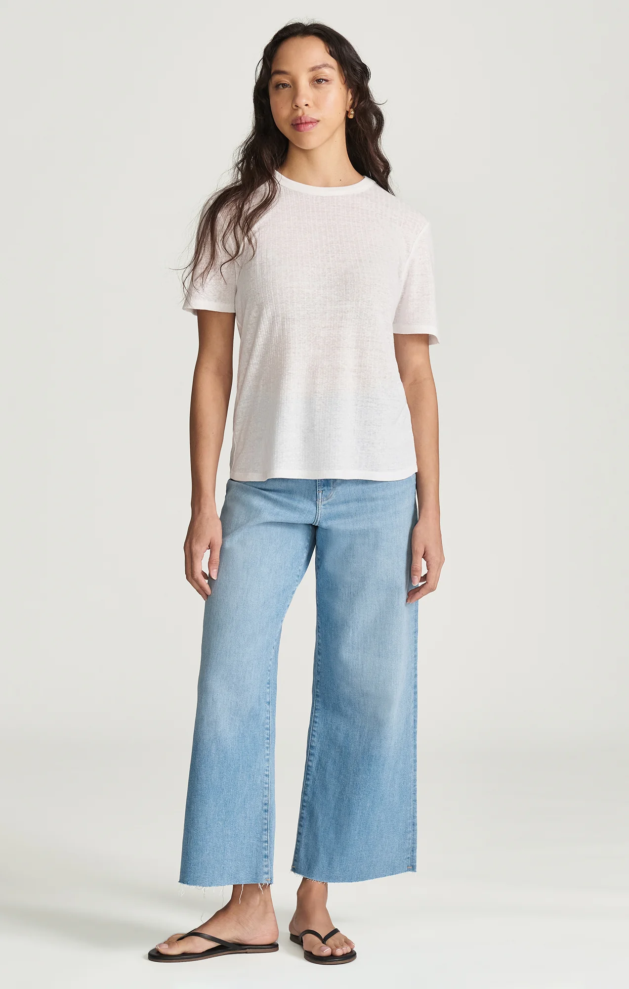 HEMP CREW NECK T-SHIRT IN WHITE - Image 4