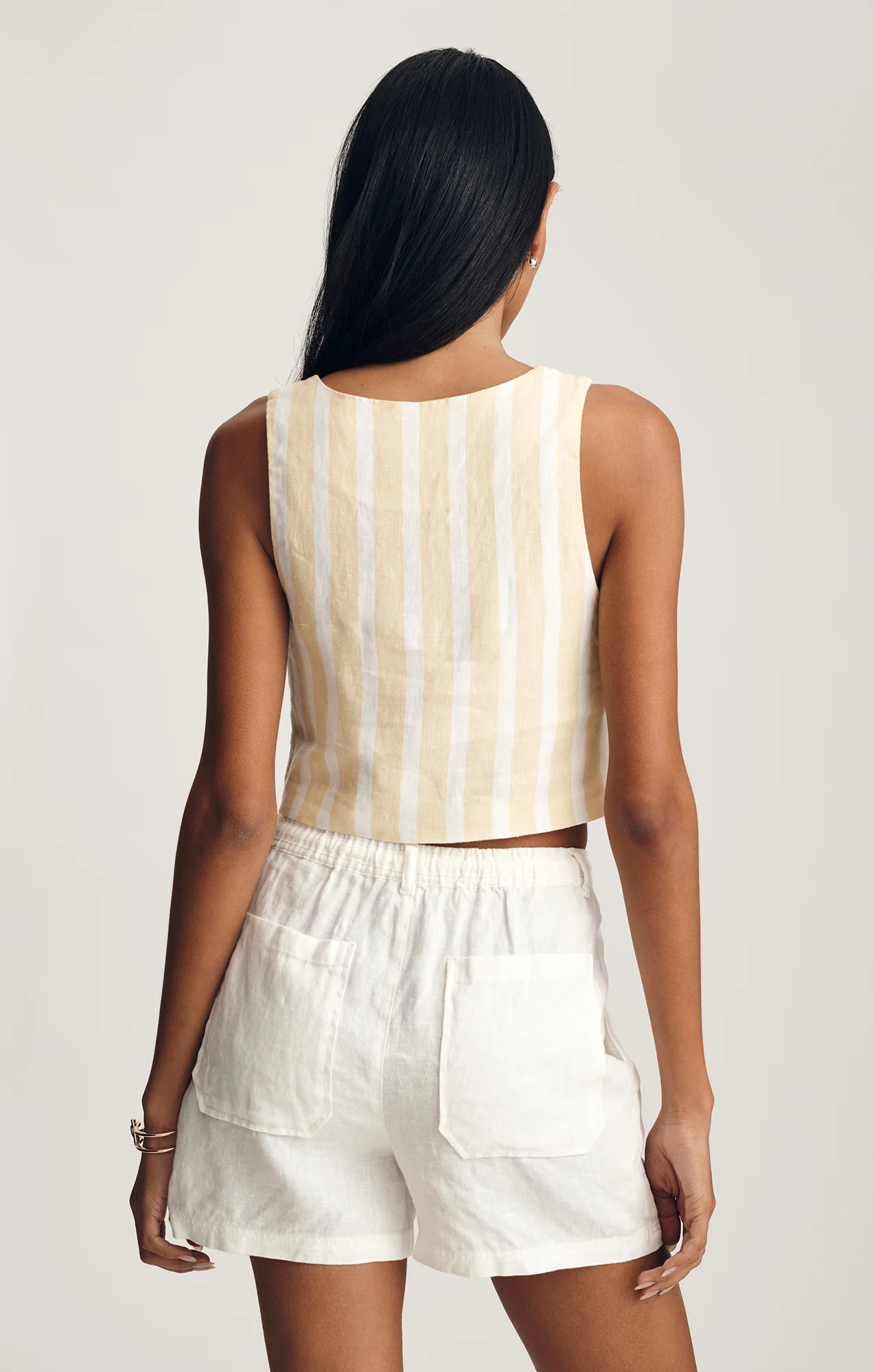 CROPPED BUTTON-UP TANK TOP IN SUNLIGHT - Image 2