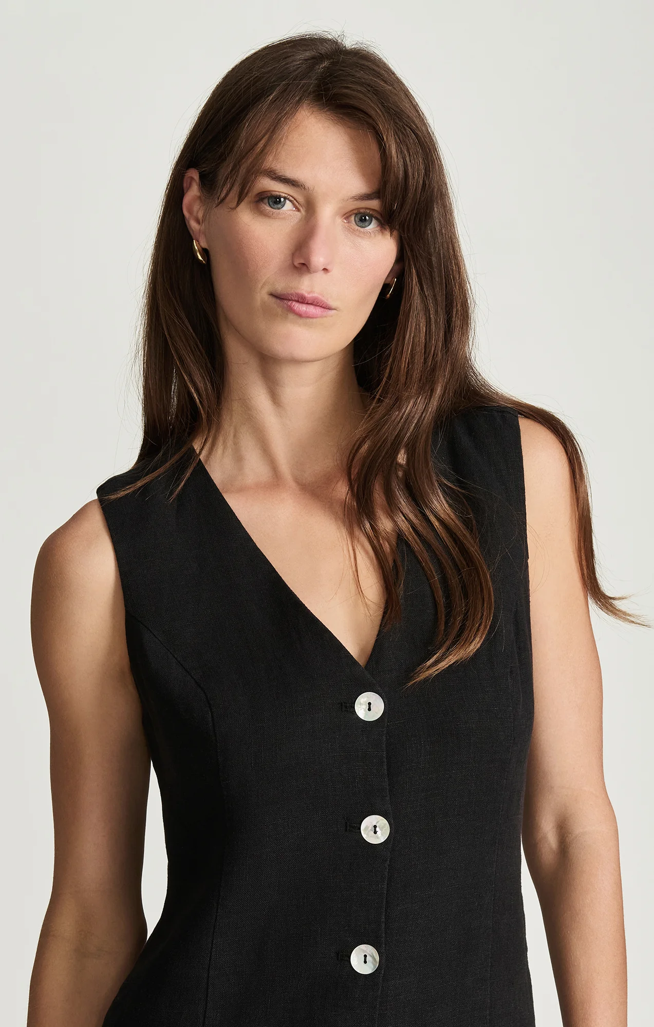 LINEN DROP WAIST MINI DRESS IN BLACK - Image 3