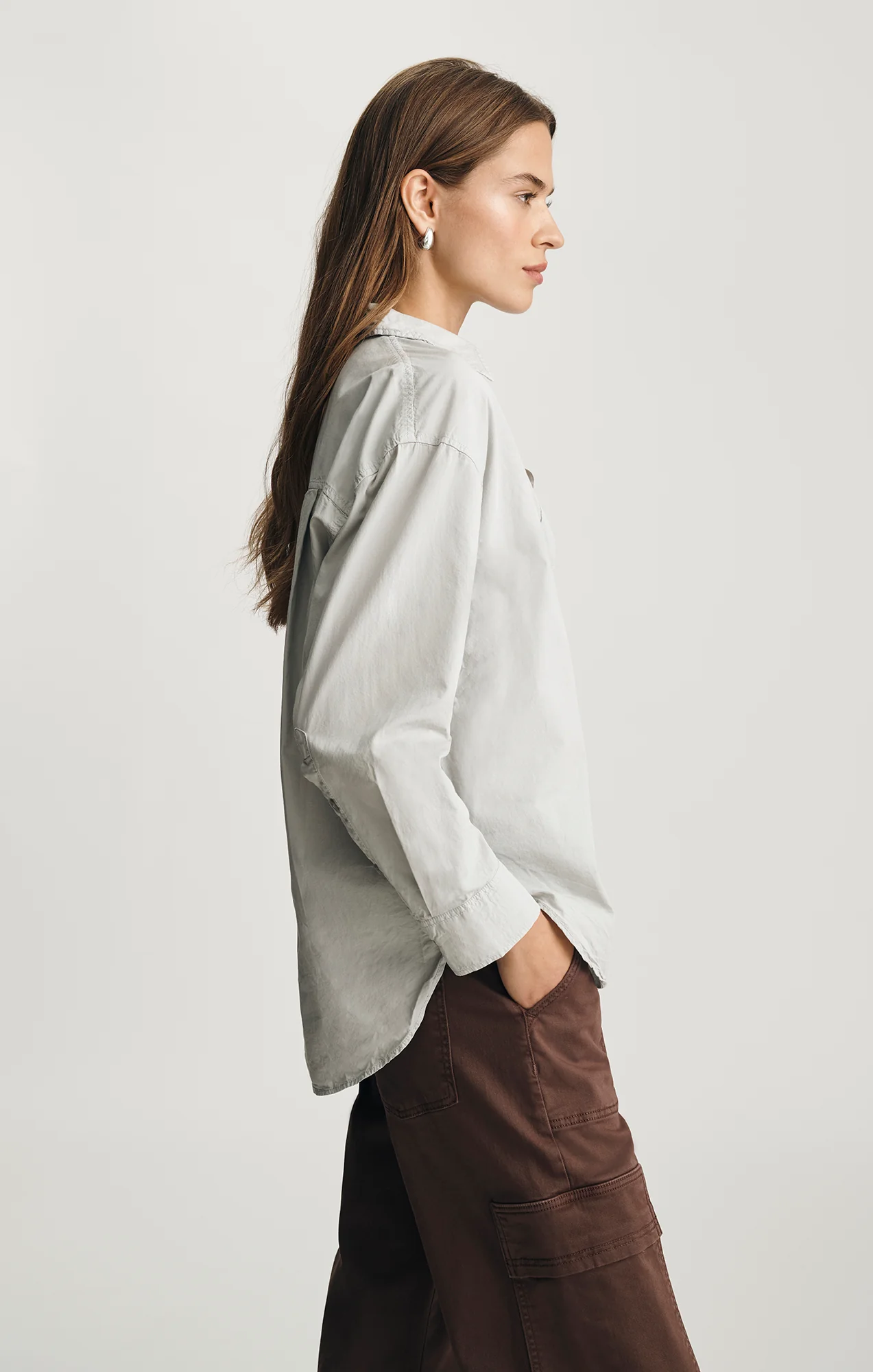 LONG SLEEVE BUTTON-UP SHIRT IN HIGH-RISE - Image 4