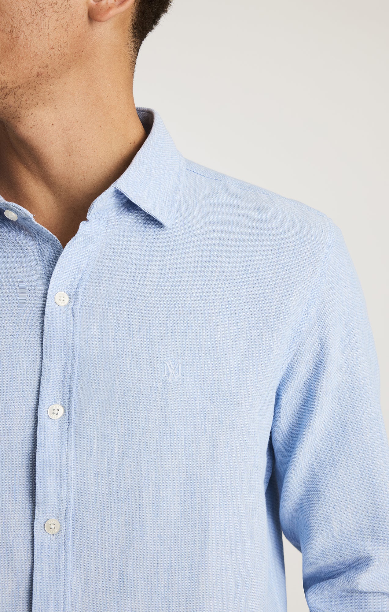 LONG SLEEVE BUTTON-UP SHIRT IN FROZEN FJORD - Image 4
