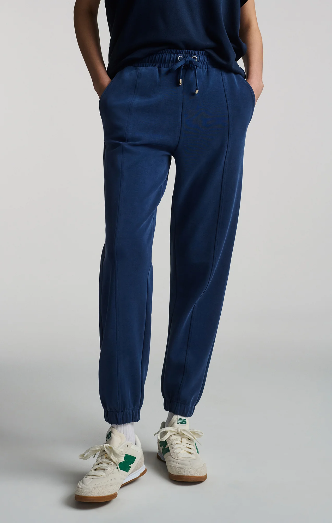LUXE TOUCH TENCEL™ SWEATPANTS IN MEDIEVAL BLUE - Image 3