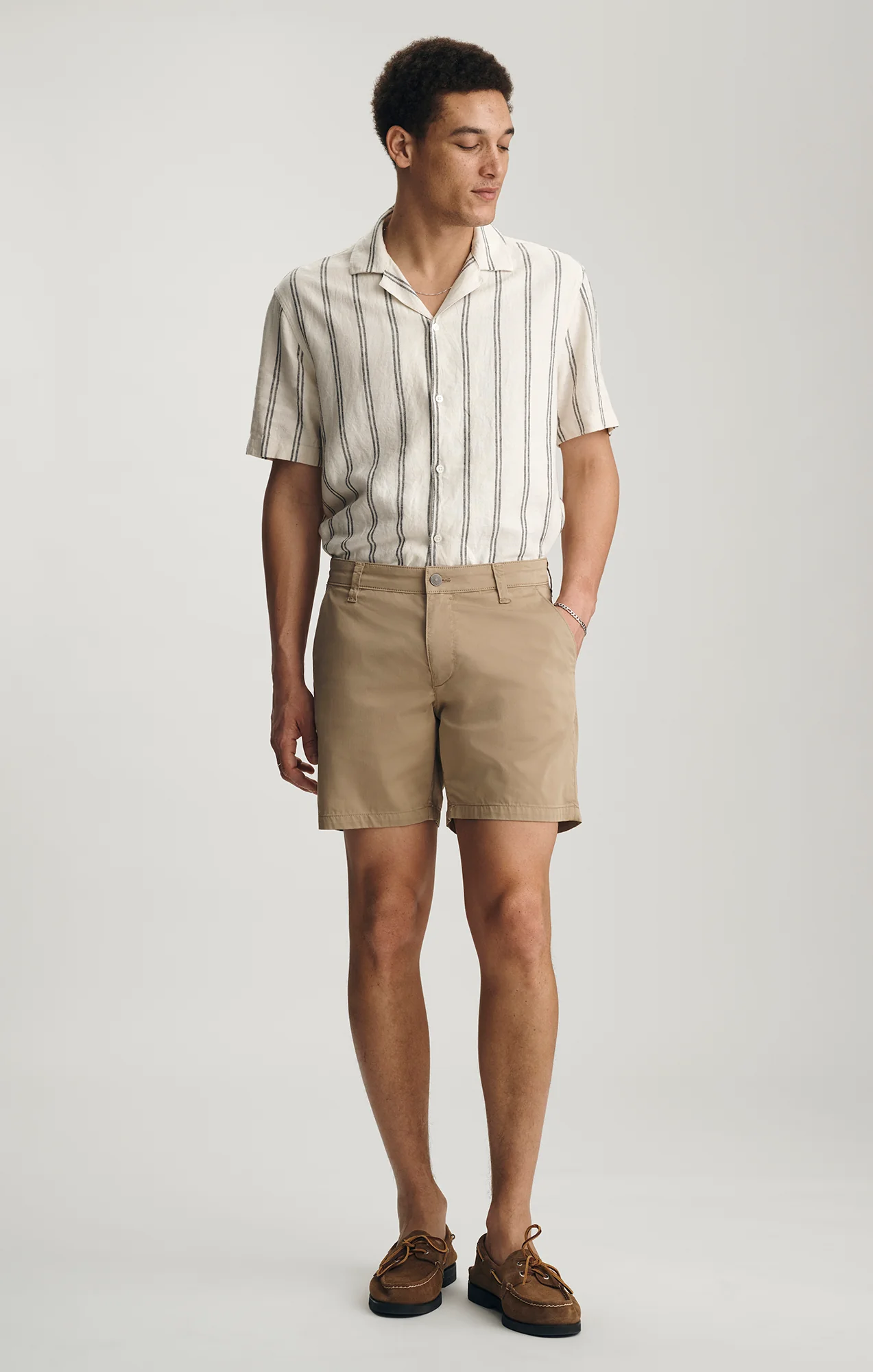 NATE CHINO SHORTS IN OXFORD TAN CITY SMART