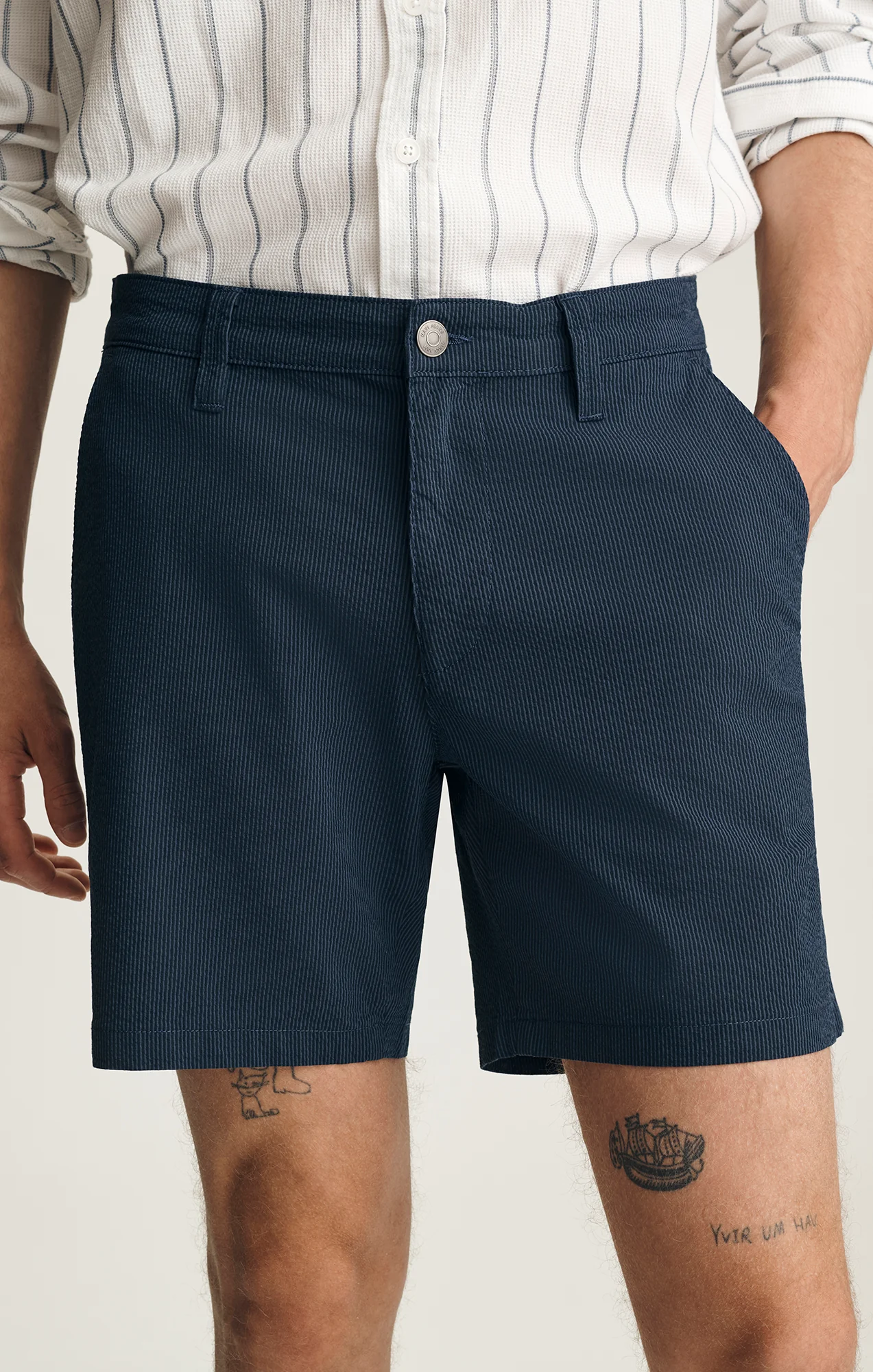 NATE CHINO SHORTS IN NAVY STRIPE SEERSUCKER - Image 7