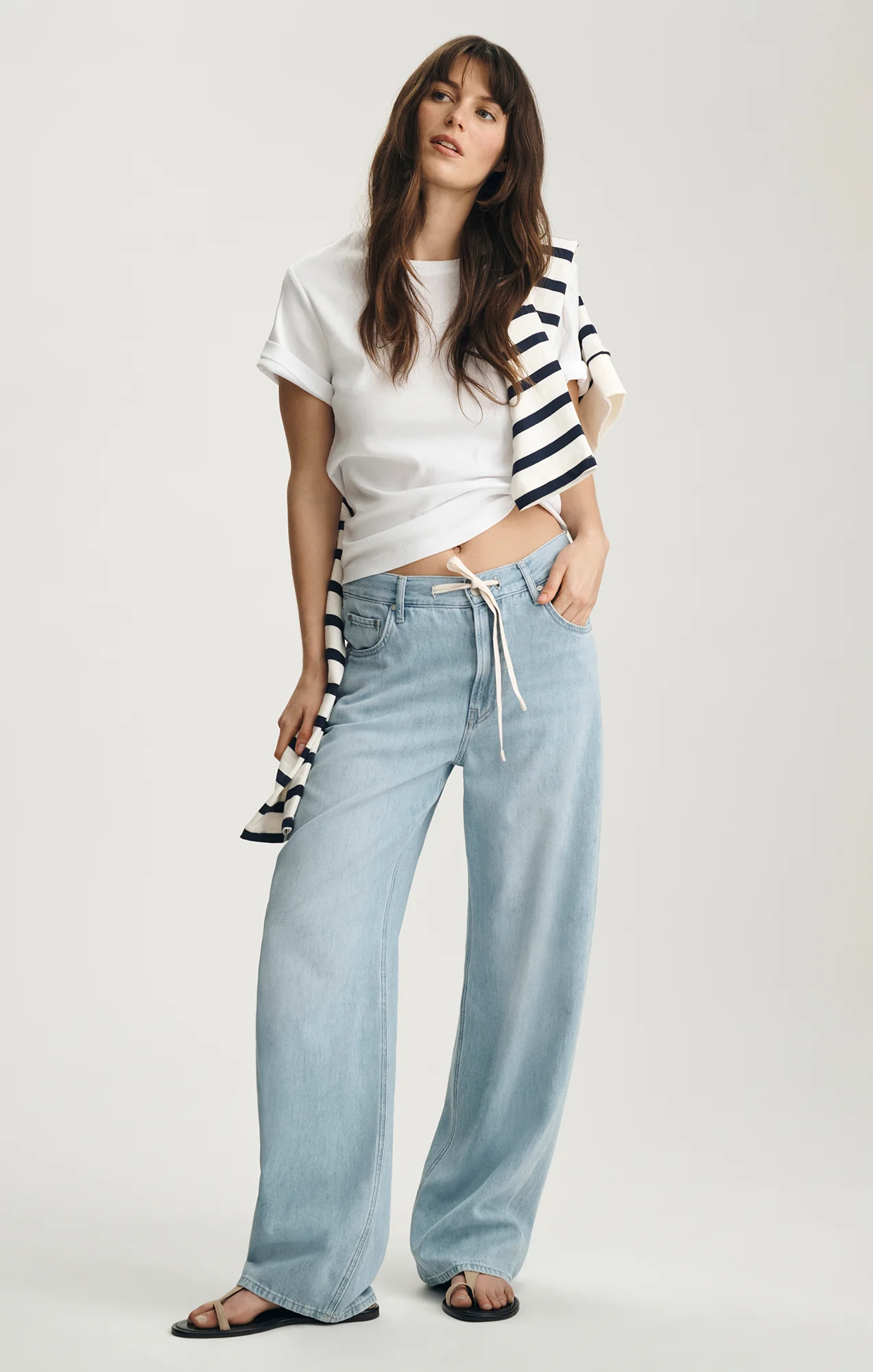 NELLA WIDE LEG IN BLEACHED  WELL BLUE