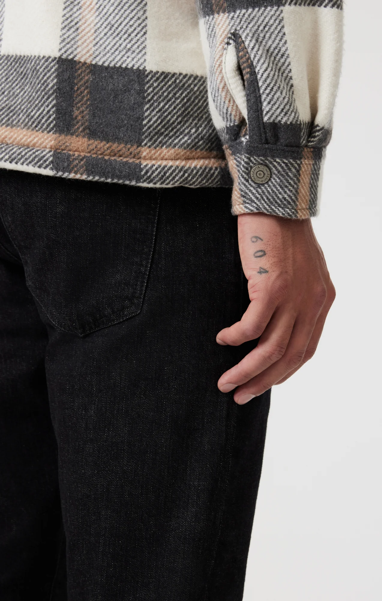 PLAID SHACKET IN GRAY CHECK - Image 6
