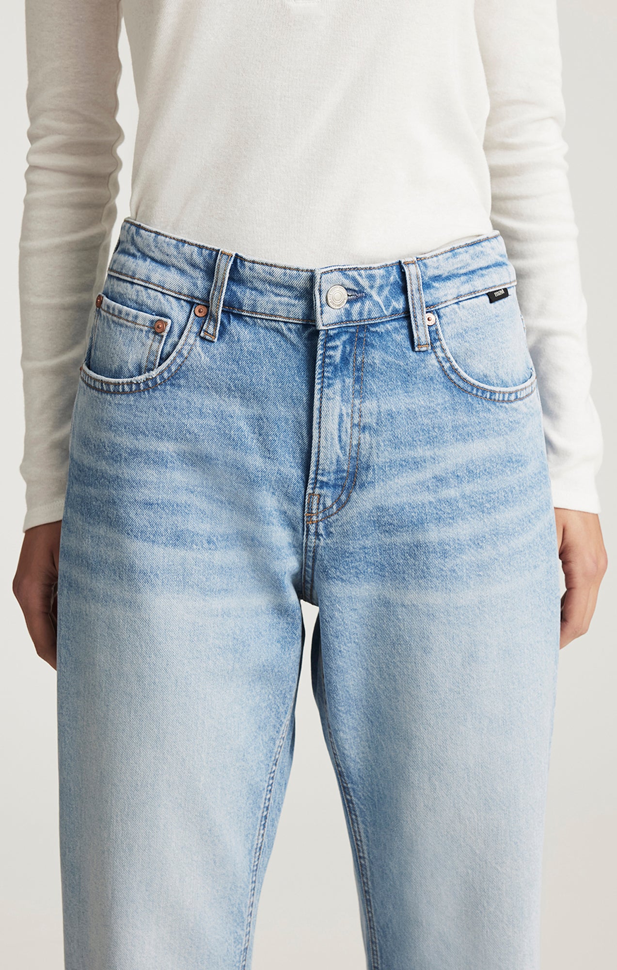 SAVANNAH CUFFED STRAIGHT LEG IN LIGHT BRUSHED CLASSIC BLUE - Image 5