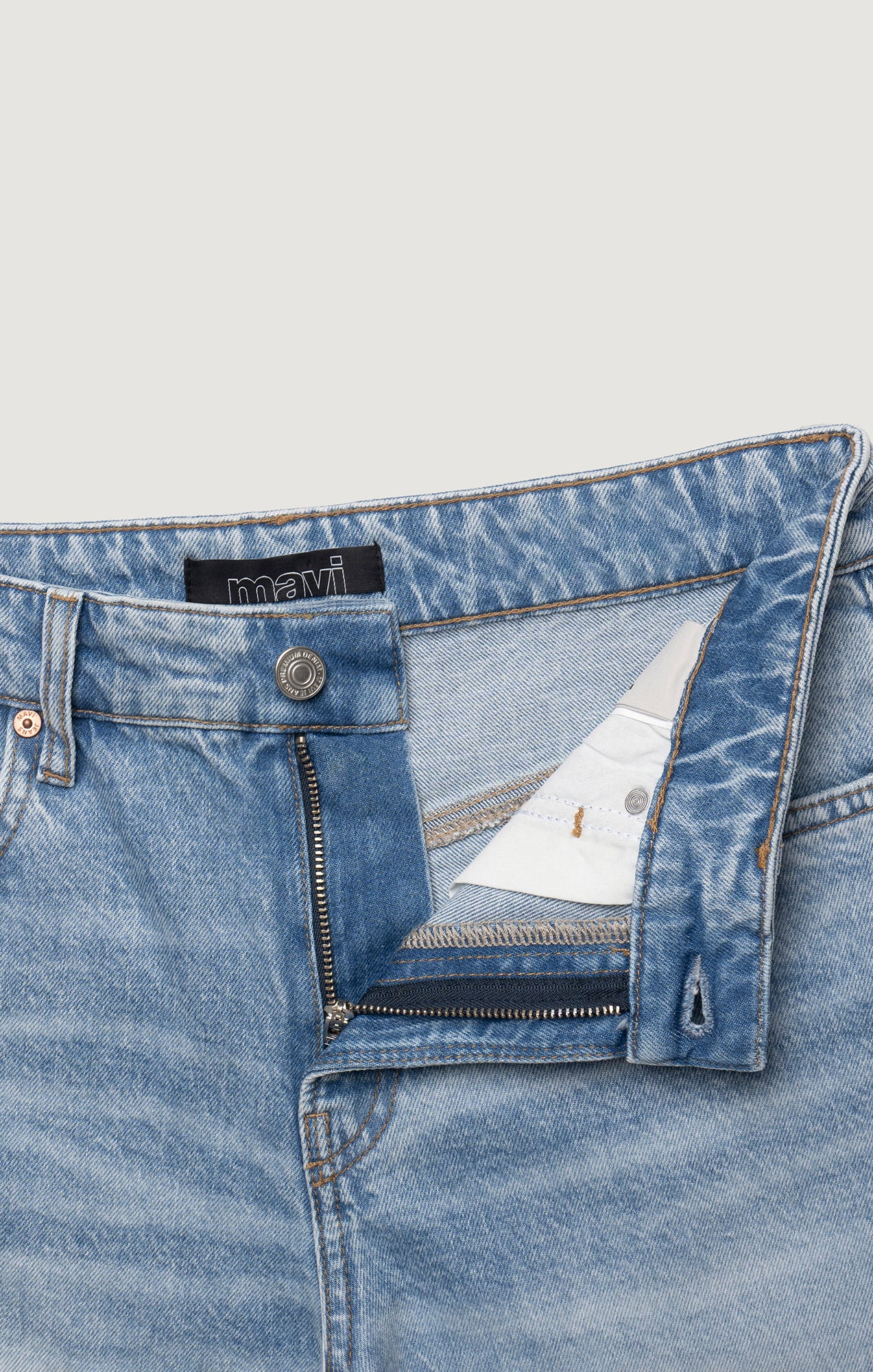 SAVANNAH CUFFED STRAIGHT LEG IN LIGHT BRUSHED CLASSIC BLUE - Image 8
