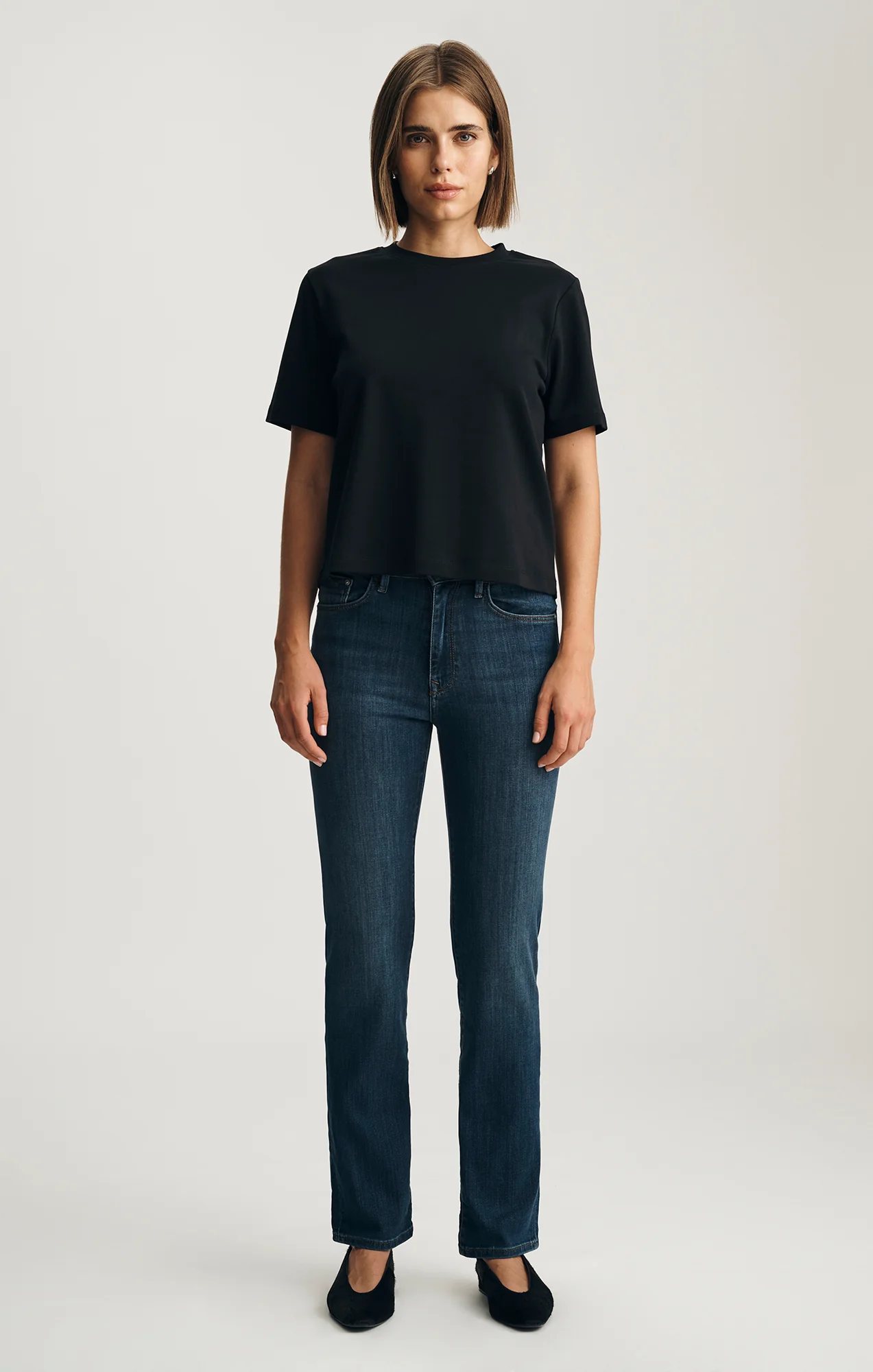 AUDREY INTERLOCK CREW NECK T-SHIRT IN BLACK - Image 3