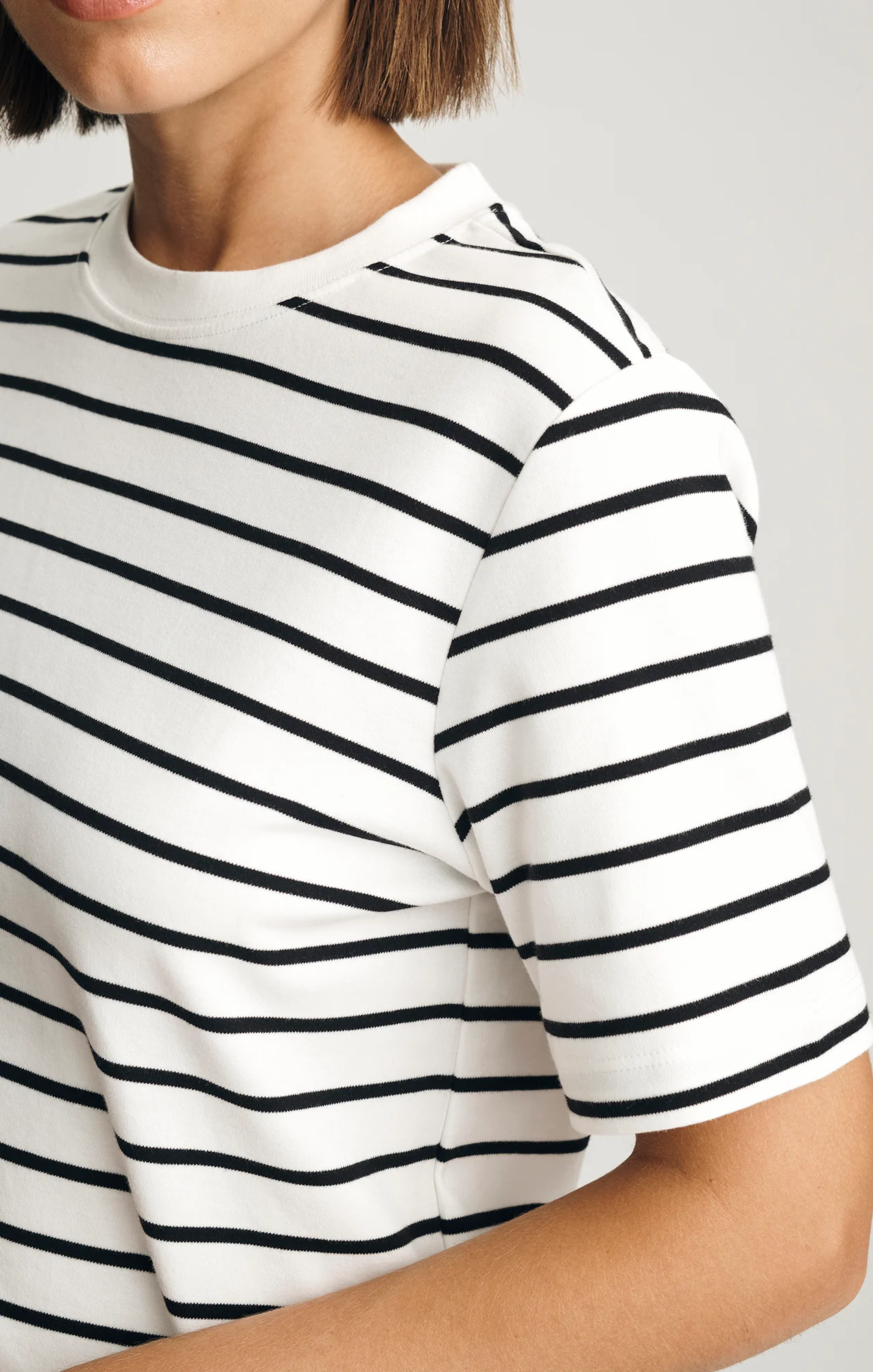 AUDREY INTERLOCK CREW NECK T-SHIRT IN BLACK WHITE STRIPE - Image 4