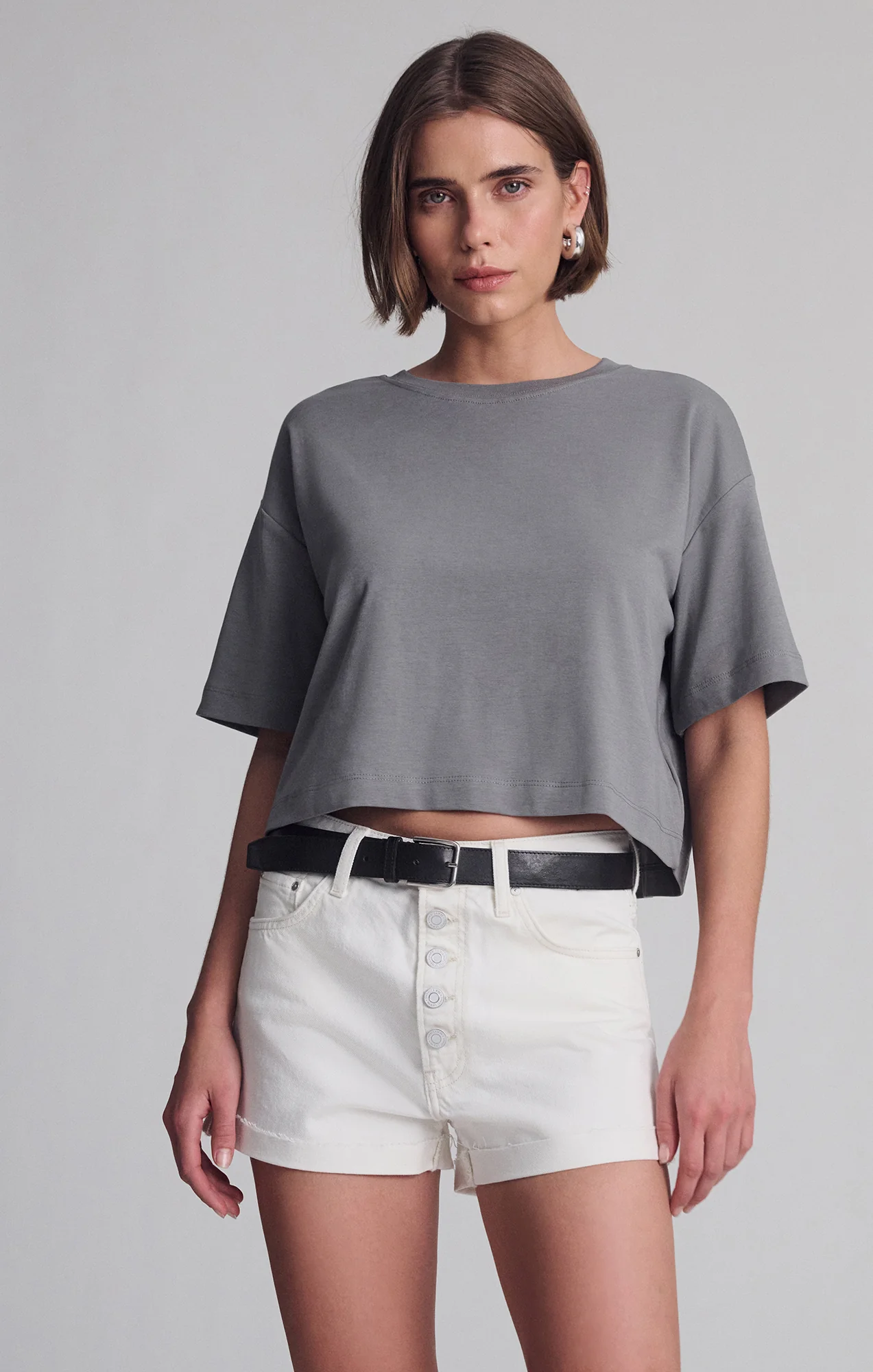 SPORTY LUXE CREW NECK T-SHIRT IN SILENT STORM