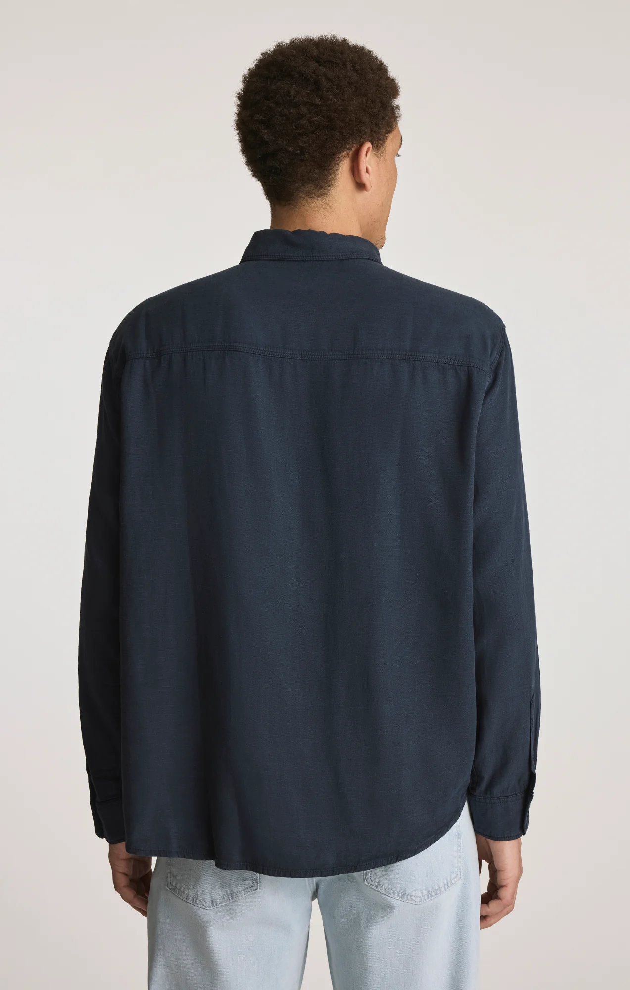 TENCEL™ BUTTON-UP SHIRT IN TOTAL ECLIPSE - Image 3