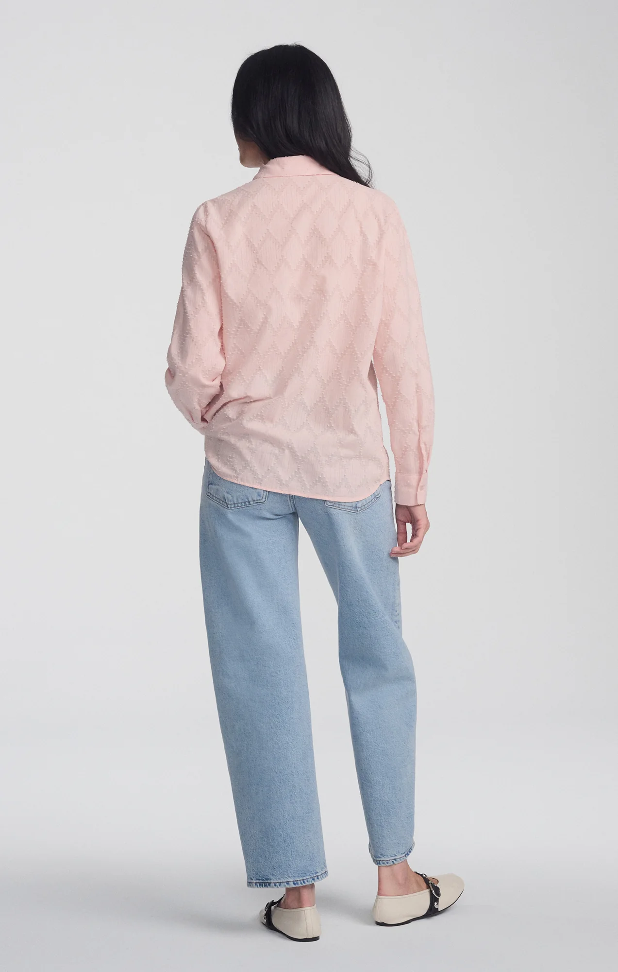 SHEER TEXTURED BUTTON-UP SHIRT IN PEACHSKIN - Image 9
