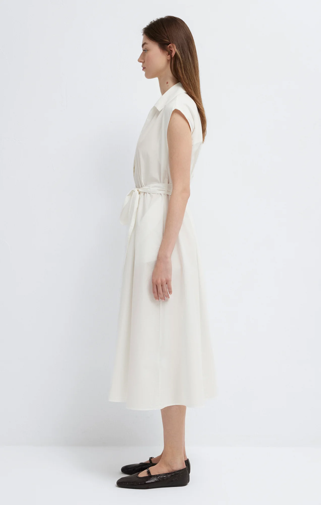 TIE-WAIST MIDI SHIRTDRESS IN ANTIQUE WHITE - Image 3