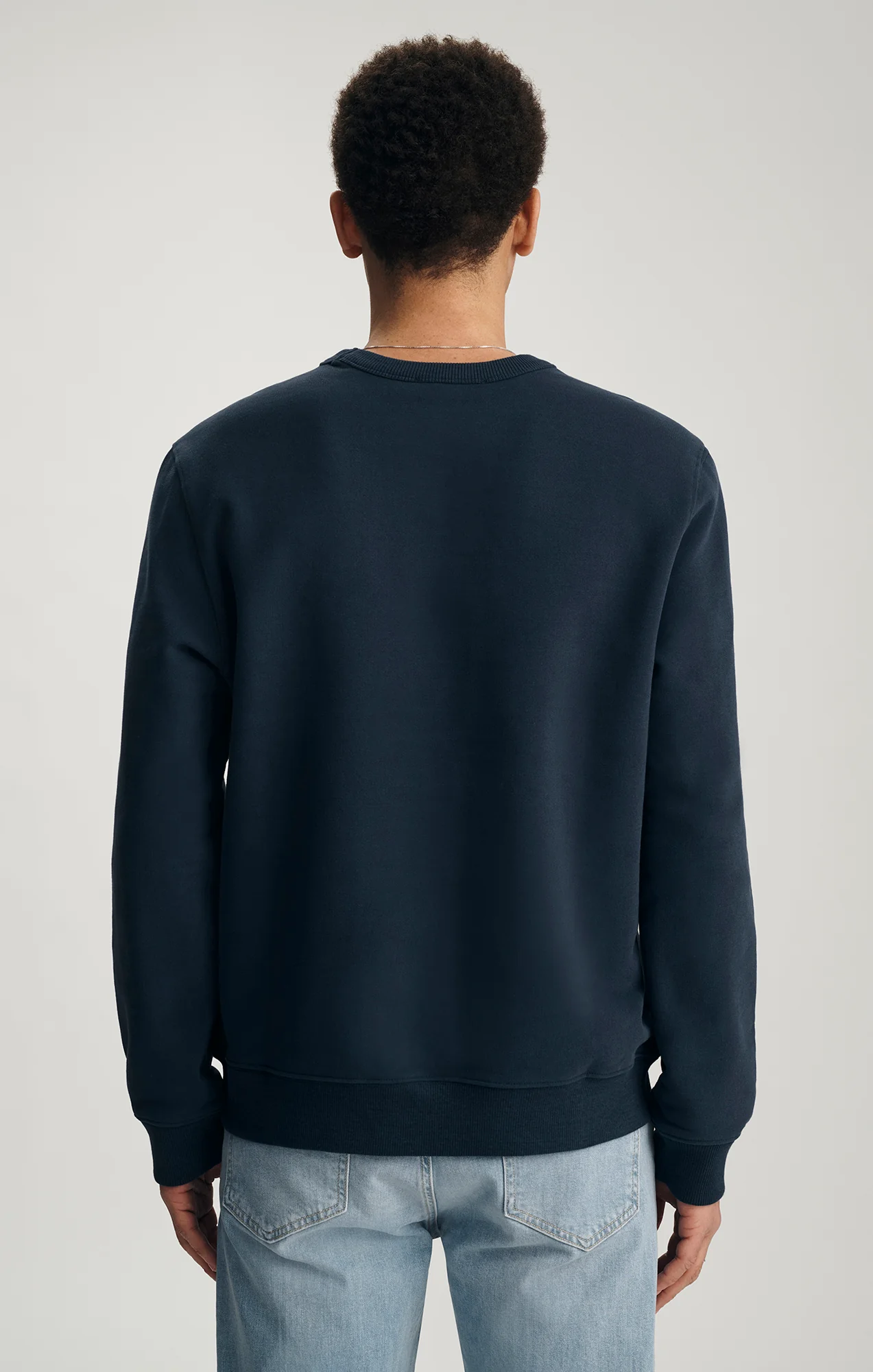 V-STITCH CREW NECK SWEATSHIRT IN TOTAL ECLIPSE - Image 3