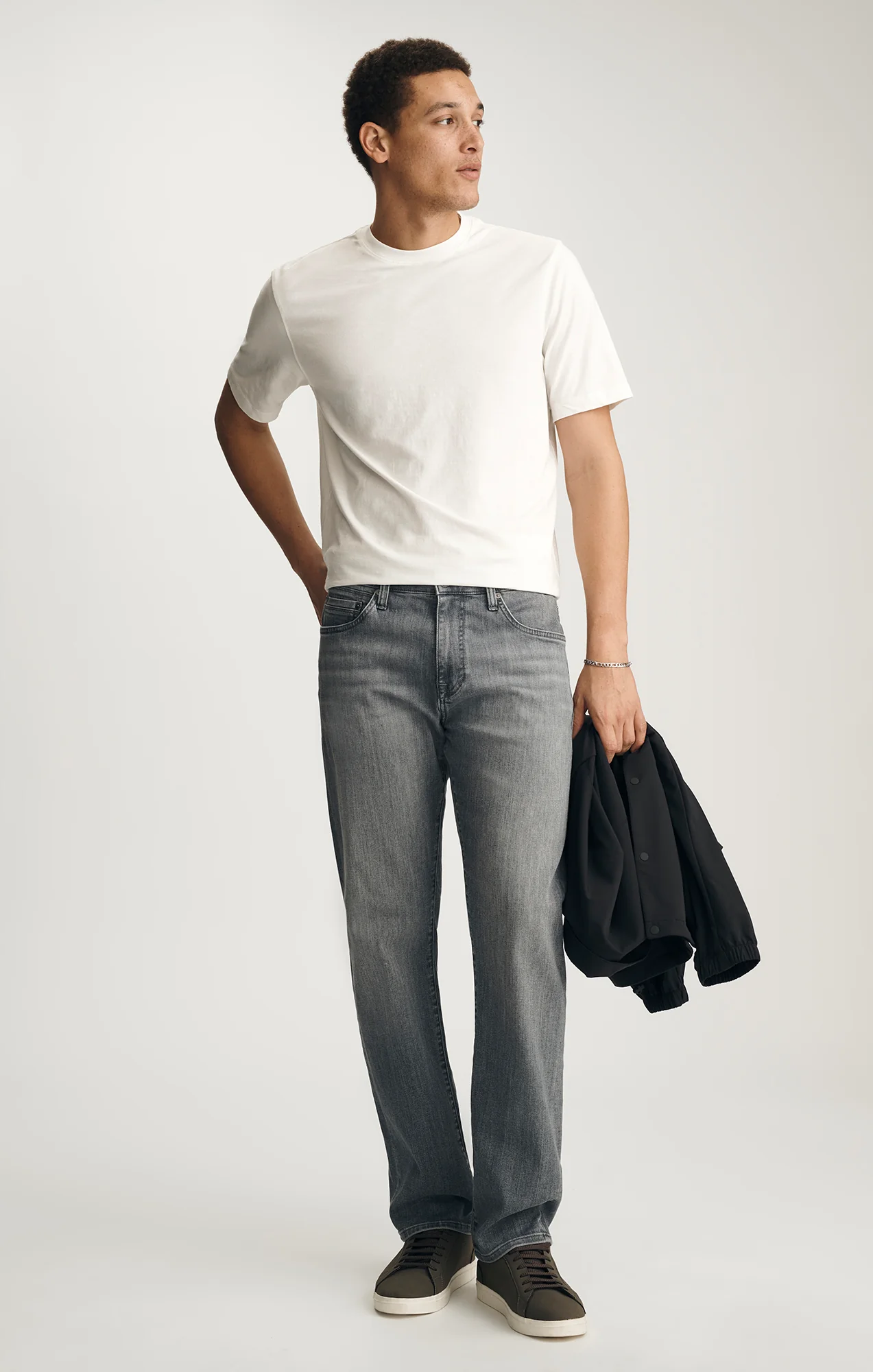 ZACH STRAIGHT LEG IN AUTHENTIC GREY WILLIAMSBURG